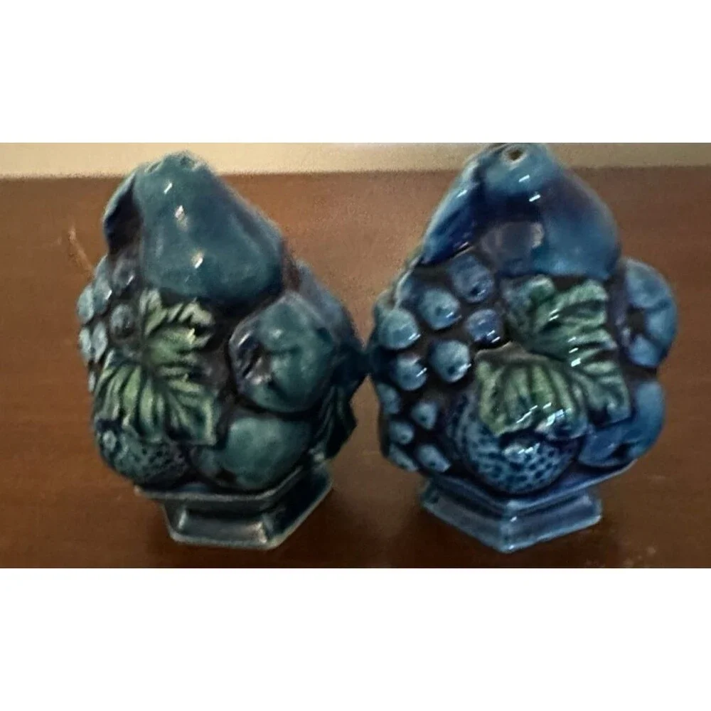 Vintage MCM Inarco Salt & Pepper Shaker Blue Fruit Bowl Topiary No Stopper